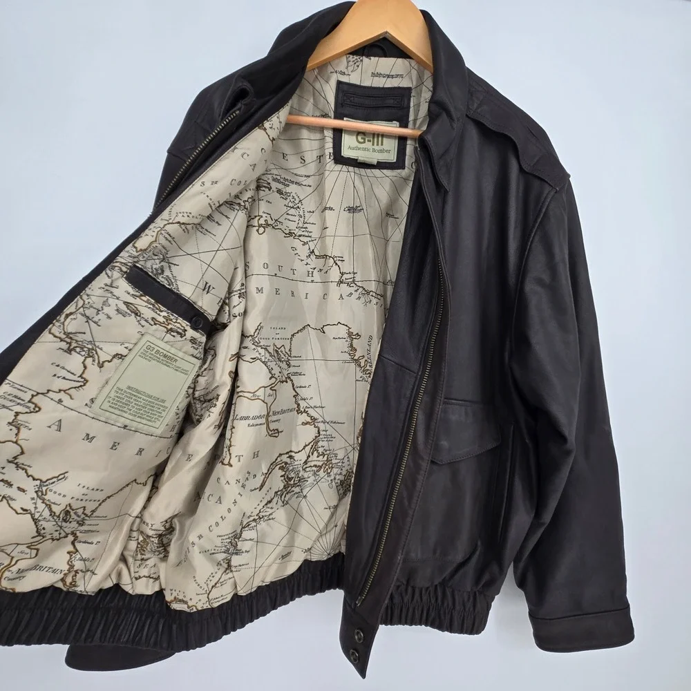 GIII G3 Mens L Brown Bomber Flight Jacket Full Zip Pockets Cool Classic Map‎